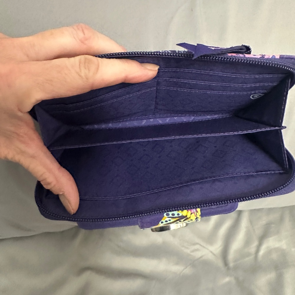 Vera Bradley Purple Wallet with Batik Leaves- NWOT - Picture 5 of 10